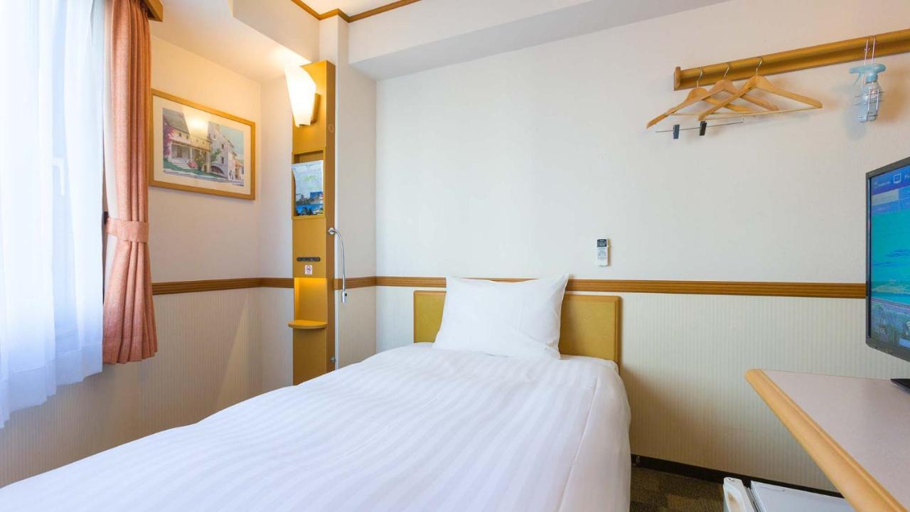 Toyoko Inn Hokkaido Kushiro Juji-Gai Екстер'єр фото
